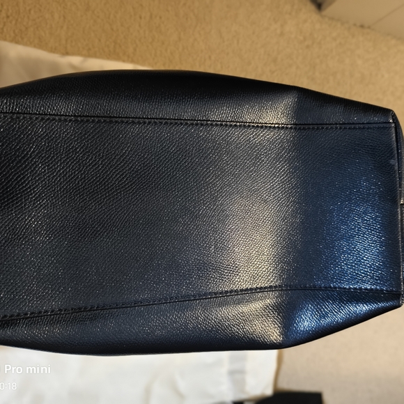 Coach Navy Leather Tote Bag - Picture 3 of 4